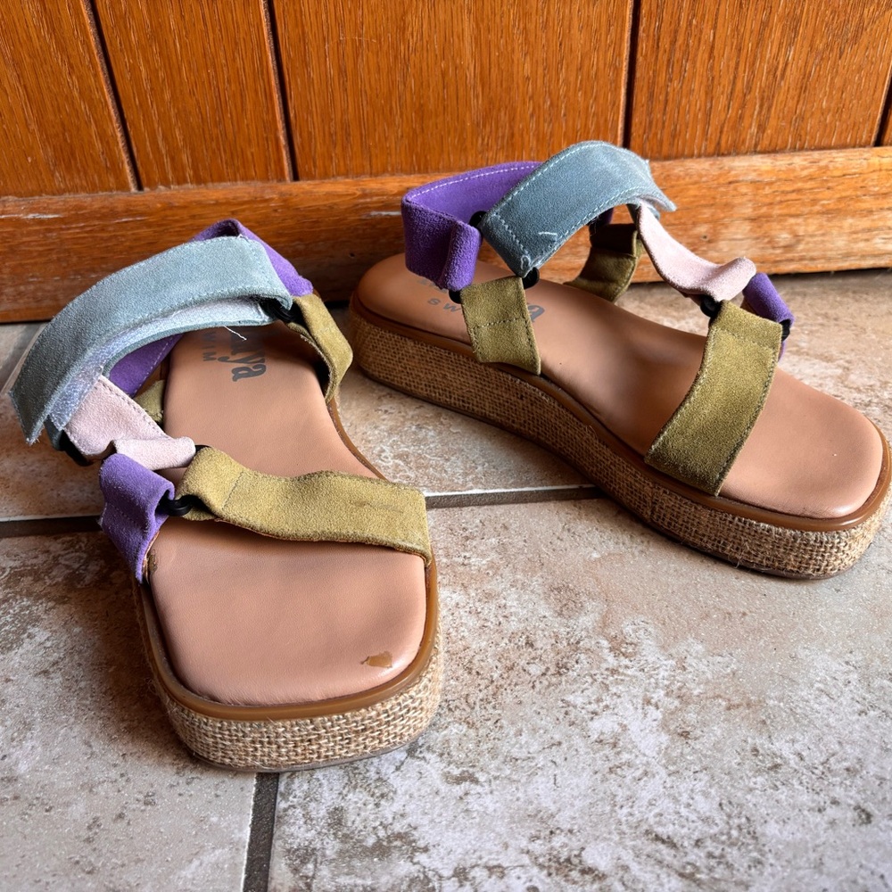 Color block Sandals